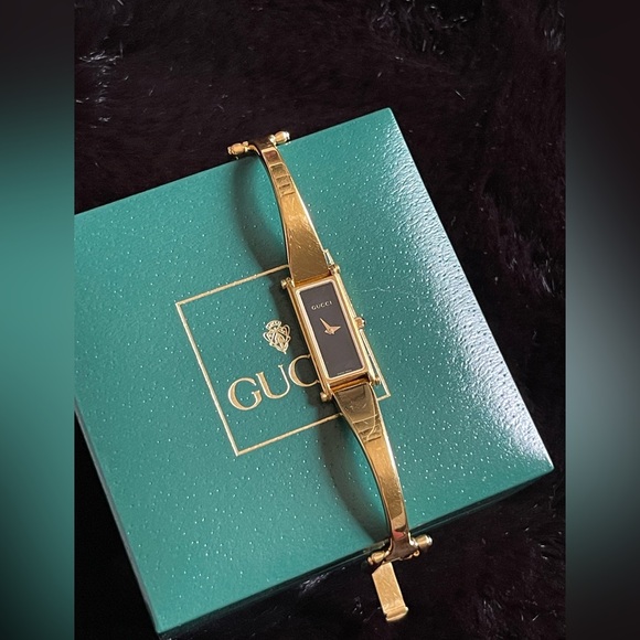 Gucci Slim Gold Color Watch with Black Face - Picture 7 of 9
